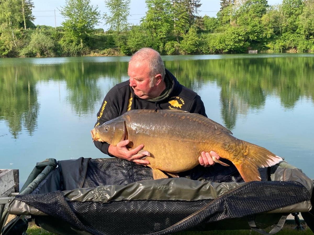 Lac De Lumiere. Relax With Rural Lakeside Living Herry Buitenkant foto